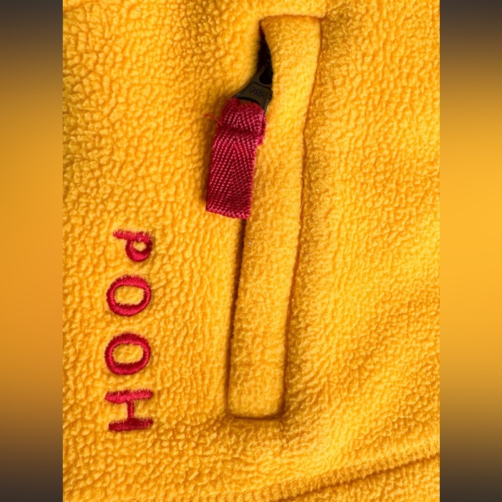 Vtg 90s Disney Winnie The Pooh Fleece Colorblock Vest P to P: 11.75” L: 13” - Picture 7 of 9